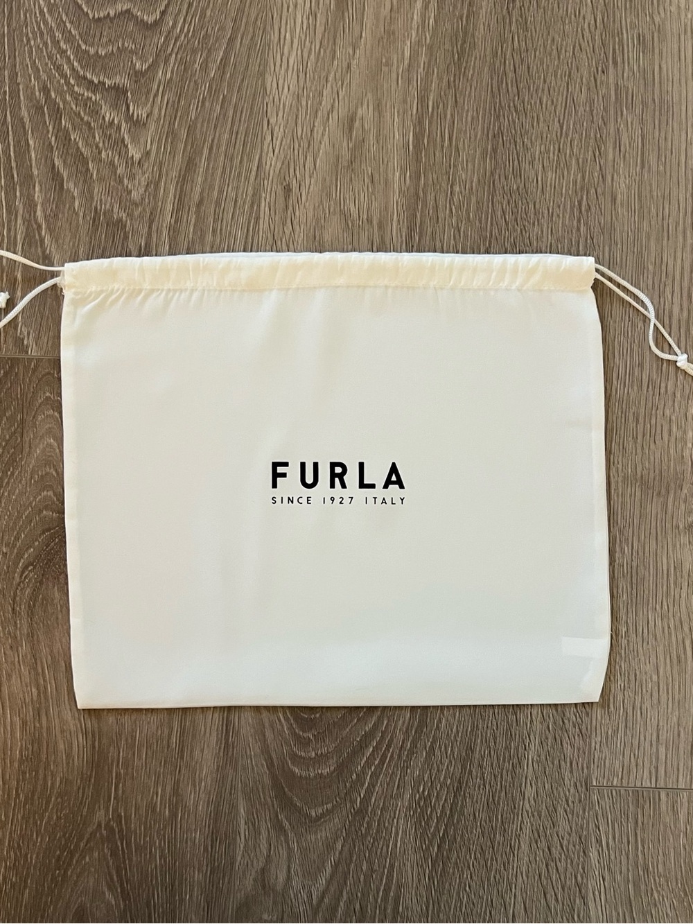 Furla dust bag (CC491)
